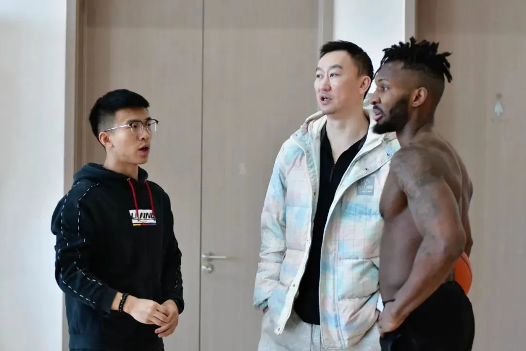 业余篮球队比赛前训练计划怎么写_0